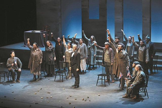 Ο άνθρωπος που ζούσε την Ιστορία