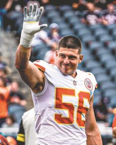 Ο τρίτος τίτλος είχε χρώμα γαλανόλευκο