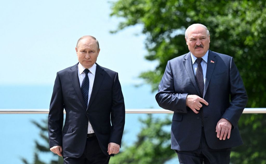 Πούτιν: Έτοιμη η Ρωσία να αναπτύξει πυρηνικά όπλα στη Λευκορωσία | tanea.gr
