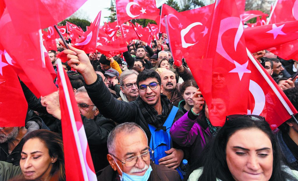 Ανακοινώθηκε ο αντίπαλος του Ερντογάν στις εκλογές