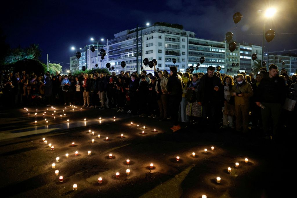 Τα Τέμπη ρίχνουν στα όρια του στατιστικού λάθους τη διαφορά ΝΔ-ΣΥΡΙΖΑ