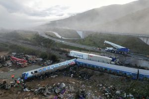 Η Κατερίνα Σακελλαροπούλου τηλεφώνησε στον αδερφό του Βάιου Βλάχου