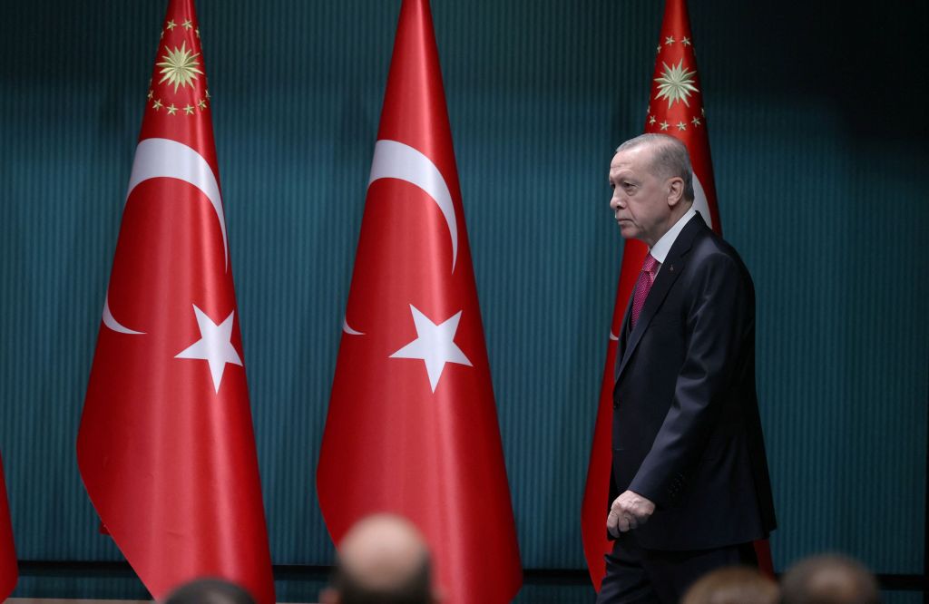 Ταγίπ Ερντογάν: Σταθερά δεύτερος στις δημοσκοπήσεις ο Τούρκος πρόεδρος