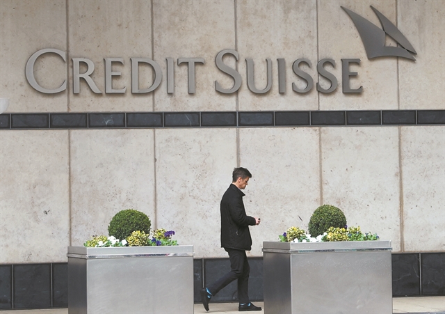 Τρεις αβεβαιότητες μετά τη διάσωση της Credit Suisse