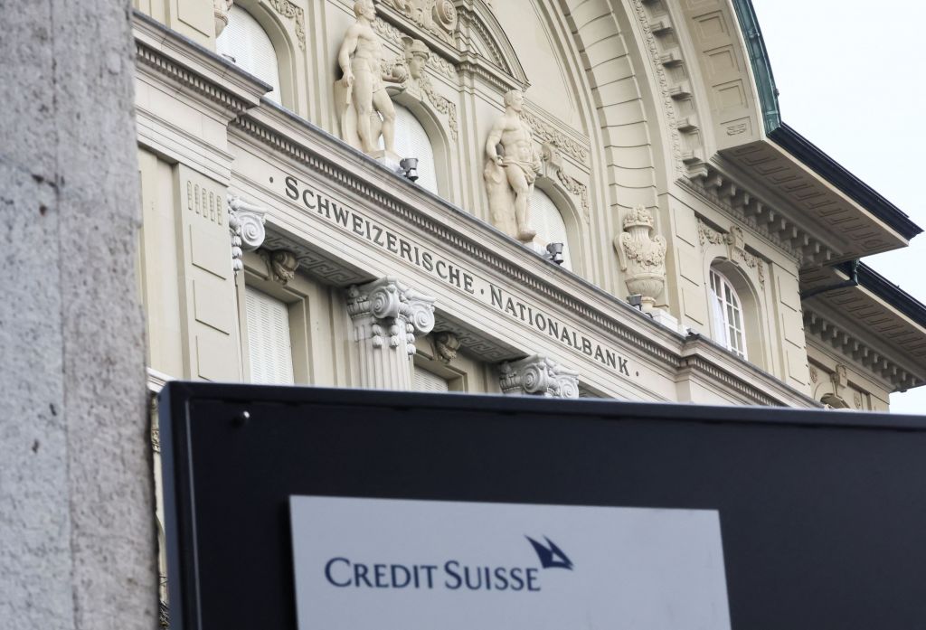 Credit Suisse: Η UBS συμφώνησε να την αγοράσει για πάνω από 2 δισ. δολάρια