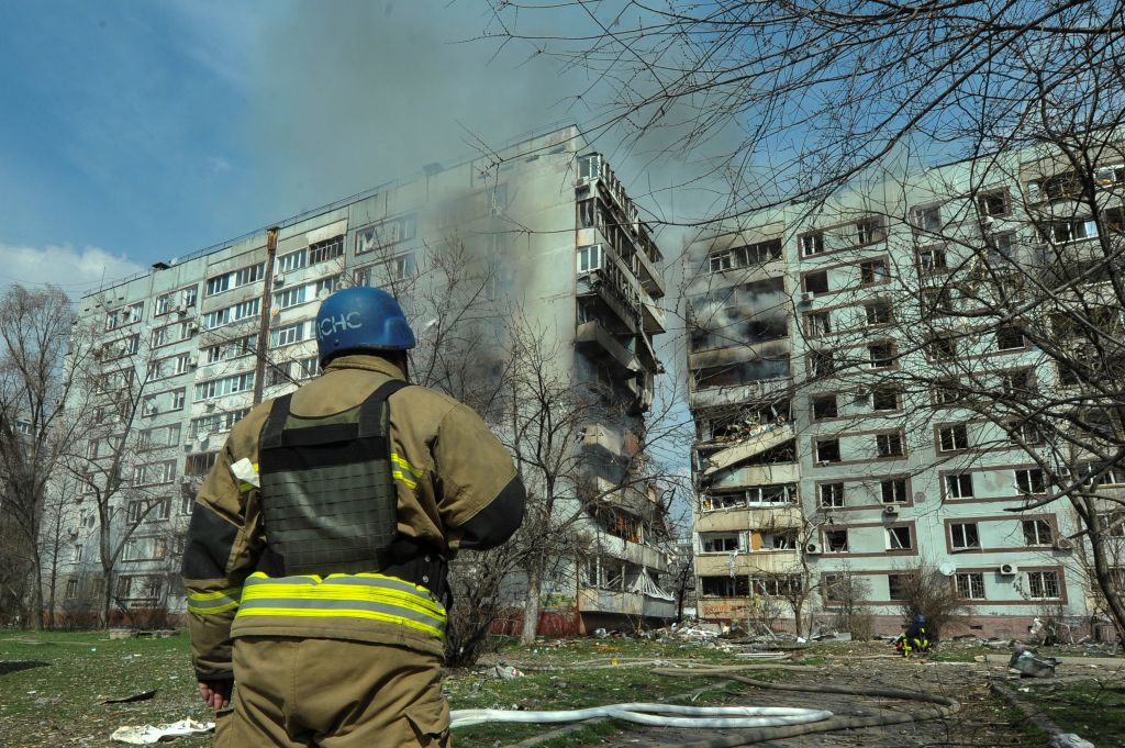 Πυραυλική επίθεση στη Ζαπορίζια – Ρωσικό σφυροκόπημα στην Ουκρανία