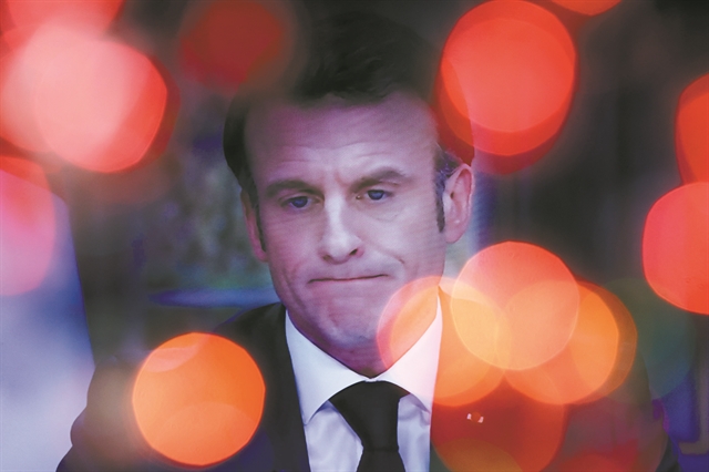 Λάδι στη φωτιά έριξε ο Μακρόν