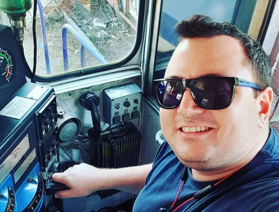 Θρήνος στο Λιανοκλάδι για 35χρονο μηχανοδηγό που ταξίδευε ως επιβάτης στο μοιραίο τρένο