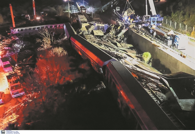 Οι τέσσερις αντιφάσεις στην απολογία του σταθμάρχη