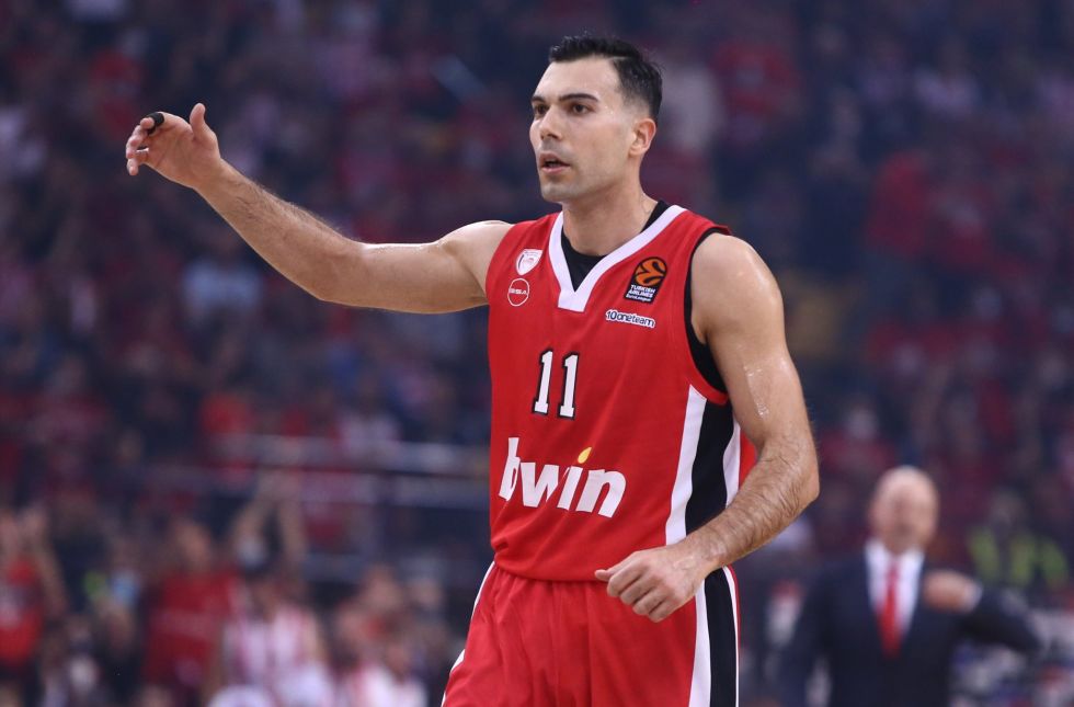 Ολυμπιακός: Νοκ άουτ ο Σλούκας