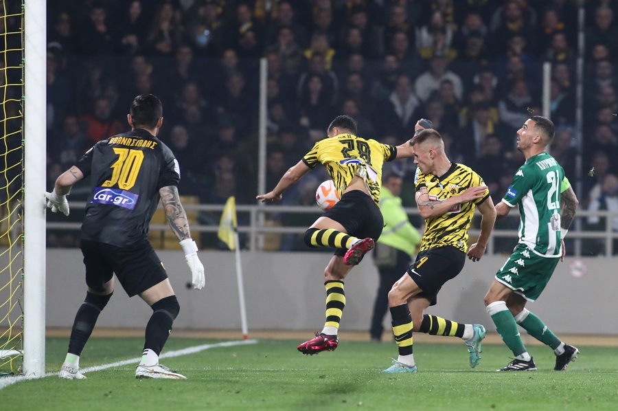 Η οργισμένη αντίδραση του Παναθηναϊκού για το πέναλτι που δεν έδωσε ο Νταμπάνοβιτς