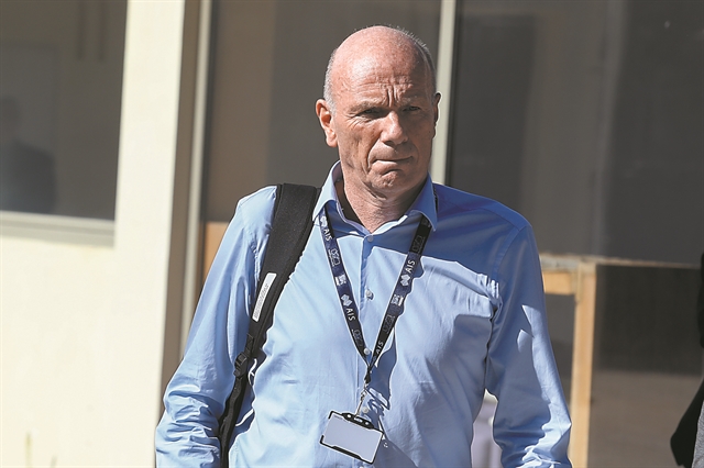 Ολα για γέλια και για κλάματα