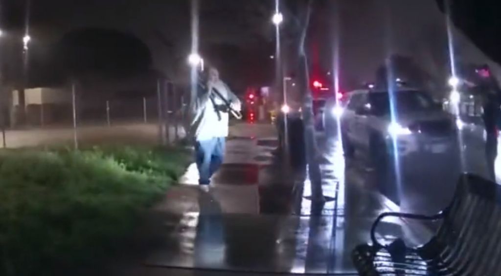 ΗΠΑ: Αστυνομικός σκότωσε 60χρονο – Τι είχε προηγηθεί [βίντεο] | tanea.gr