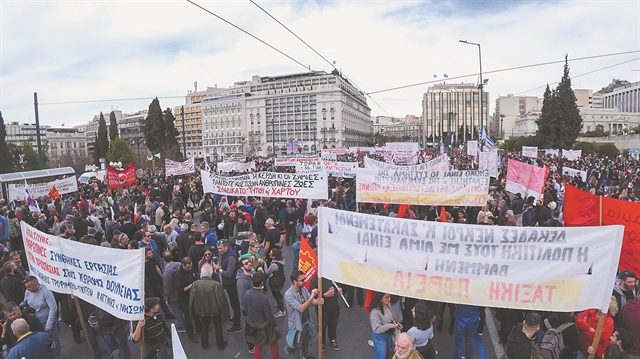 Ερευνα και για το αν ο σταθμάρχης ήταν τελικά στη θέση του