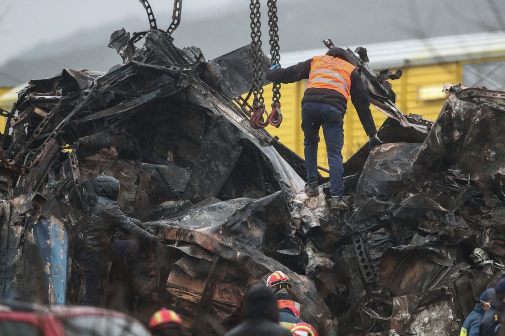 Τέμπη: Η φωτιά στο τρένο παραπέμπει σε έκρηξη από φιάλες υγραερίου, λέει πραγματογνώμονας