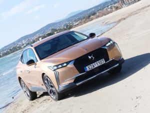 DS 4 BlueHDi 130 EAT8: Ο οικονομικός δρομέας με τον χαρισματικό ντίζελ κινητήρα