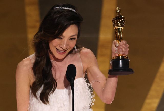 Οσκαρ 2023: Η Μισέλ Γιο απέσπασε το βραβείο Α΄ γυναικείου ρόλου στο φιλμ «Τα πάντα όλα»
