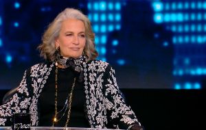 Λουκία Παπαδάκη για Μαύρο Ρόδο: «Η καλόγρια θα τσακίσει το τεκνό!»