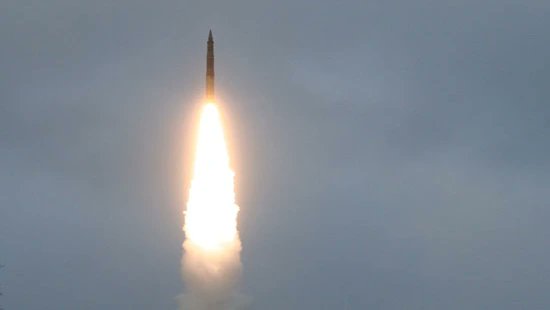 Πύραυλοι: Το ρωσικό πολεμικό ναυτικό χτύπησε με δύο υπερηχητικούς πυραύλους ομοίωμα στόχου στη θάλασσα της Ιαπωνίας