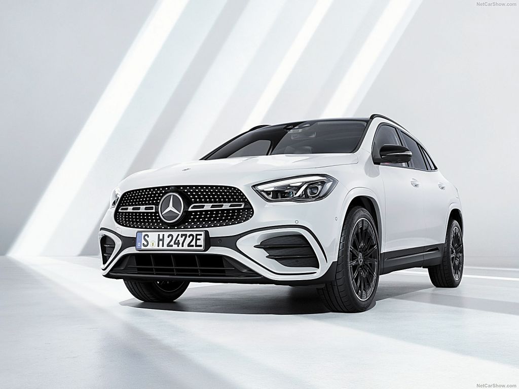 ΑΝΑΝΕΩΣΗ ΓΙΑ ΤΗ MERCEDES-BENZ GLA