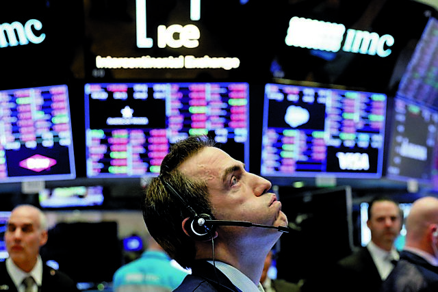UBS-Credit Suisse: Μαύρη Δευτέρα για τις αγορές