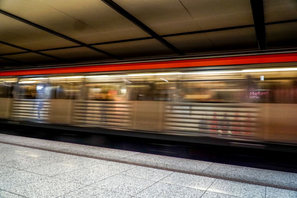 Καταγγελίες για ελλείψεις σταθμαρχών και χιλιάδες ώρες υπερεργασίας στη ΣΤΑΣΥ