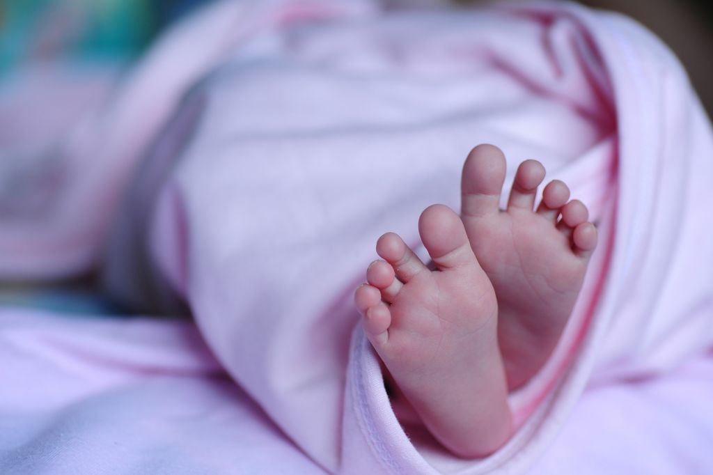 Λάρισα: Πριν πάει στο νοσοκομείο η 38χρονη πέταξε νεογέννητο βρέφος στα σκουπίδια