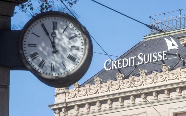 Credit Suisse: Θρίλερ με τη διάσωσή της – Μπλόκο στη συμφωνία με την UBS; | tanea.gr