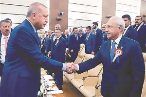 Αυτό που αλλάζει είναι μόνο η ρητορική