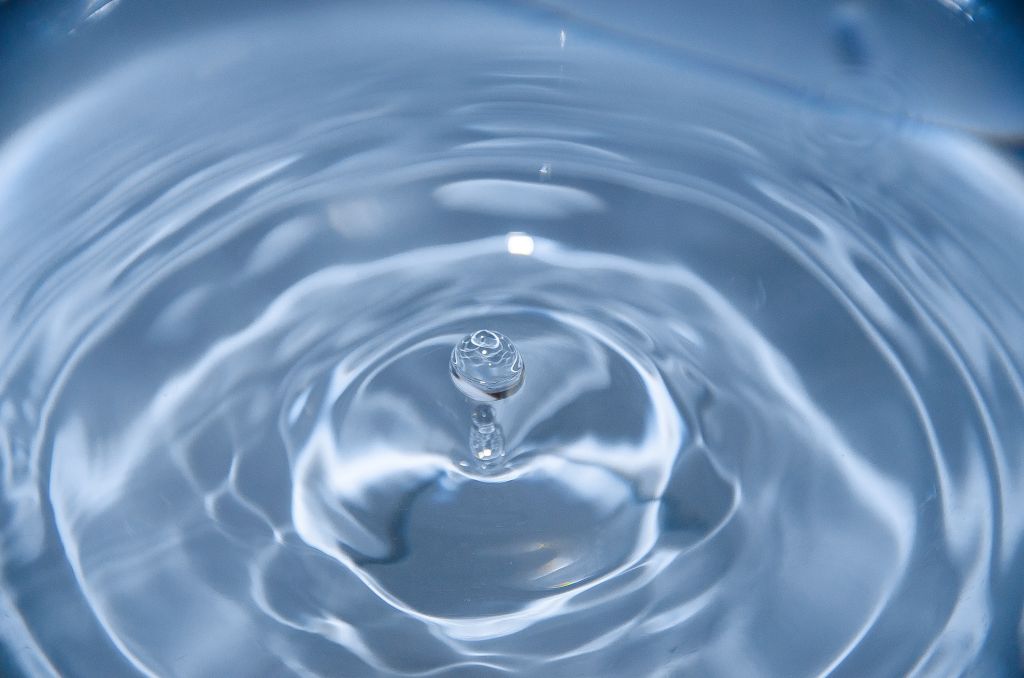 Κώστας Σκρέκας: «Καμία ιδιωτικοποίηση στο νερό – Το νερό παραμένει δημόσιο αγαθό» | tanea.gr