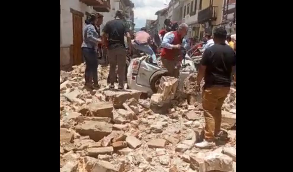 Ισχυρός σεισμός 6,7 Ρίχτερ στον Ισημερινό | tanea.gr