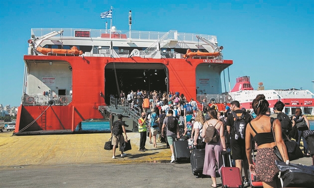 Θετικά τα πρώτα μηνύματα για την ακτοπλοΐα φέτος