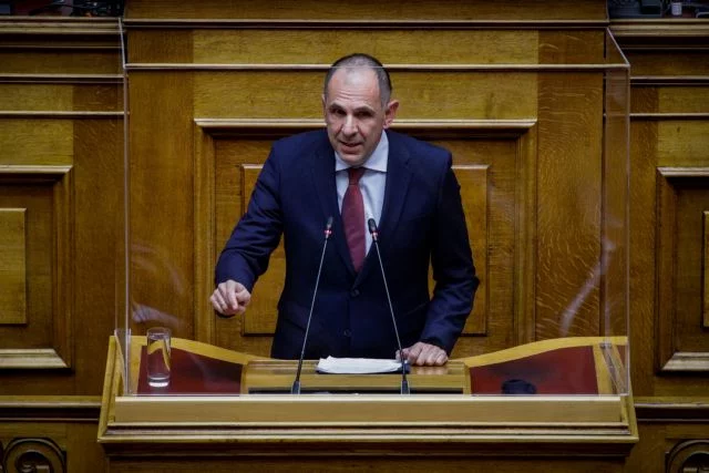 Ο Γεραπετρίτης φέρεται να αναλαμβάνει υπουργός Μεταφορών στη θέση του Καραμανλή