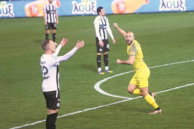 Από… 12ος παίκτης του ρόστερ, καταλύτης