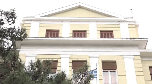 Θεανώ Φωτίου: Ερωτήματα και ευθύνες για τη σεξουαλική εκμετάλλευση 14χρονης