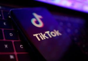 Ενας ψηφιακός δούρειος ίππος μέσα στα «τείχη» της Δύσης
