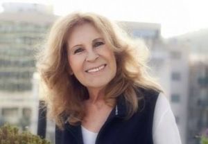 Ρένα Κουμιώτη: Εσπευσμένα στο νοσοκομείο η τραγουδίστρια – Τι συνέβη