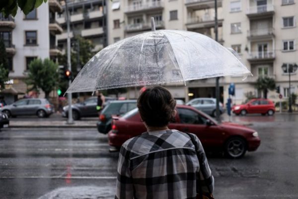 Καιρός: Βροχές και καταιγίδες το Σάββατο