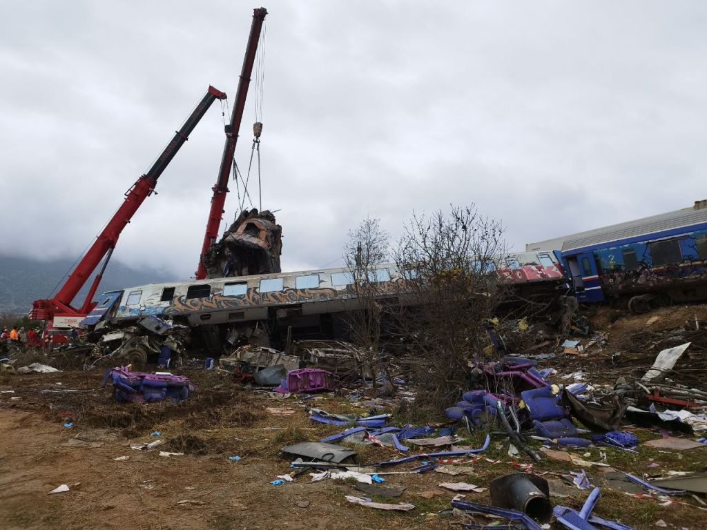 Και ο σταθμάρχης και ο μηχανοδηγός γνώριζαν πως η κίνηση γινόταν σε διπλή γραμμή