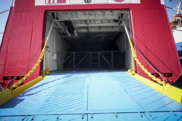 Κυλλήνη: Συναγερμός σε επιβατικό πλοίο – Τηλεφώνησαν για βόμβα