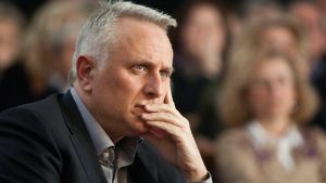 Ραγκούσης για «βίλα» με στεγαστικό ΟΕΚ: Η αλήθεια, η προσφυγή στη Δικαιοσύνη» και η απάντηση στη ΝΔ