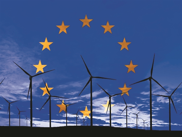 Συμφωνία για αύξηση των ΑΠΕ στο 42,5% ως το 2030