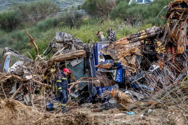 Τέμπη: Μνημείο στο ΑΠΘ για τους αδικοχαμένους φοιτητές