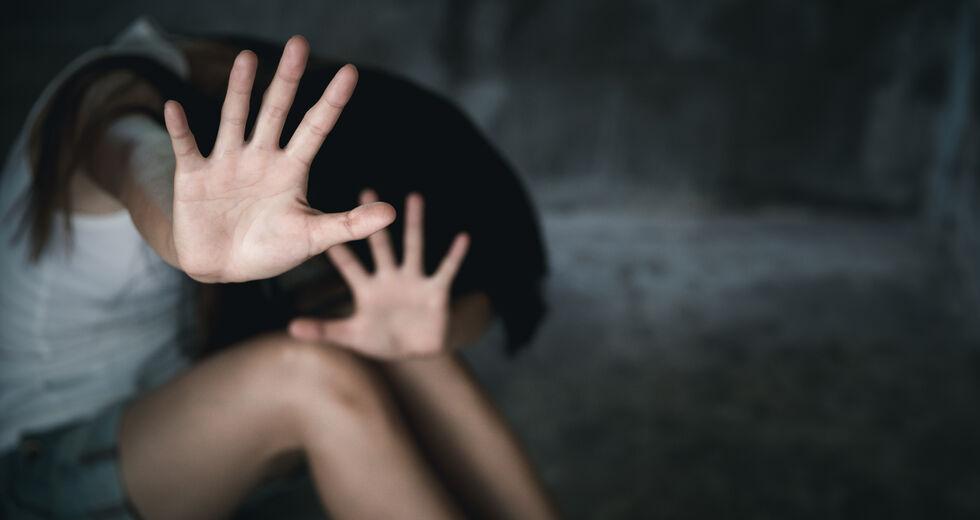 Γρεβενά: Συνελήφθη 41χρονος πατέρας για τον βιασμό της ανήλικης κόρης του