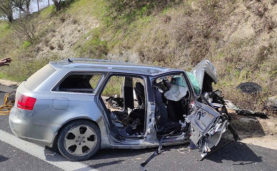 Όχημα που μετέφερε μετανάστες συγκρούστηκε μετωπικά με αυτοκίνητο – Έξι νεκροί και έξι βαριά τραυματίες