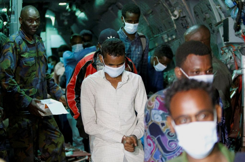 Σουδάν: Παγκόσμια ανησυχία – Στα χέρια ένοπλων δείγματα μολυσματικών ιών