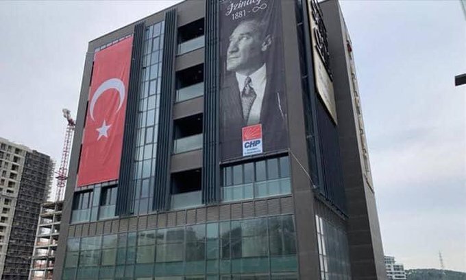 Ενοπλη επίθεση σε γραφεία του κόμματος του Κιλιτσντάρογλου στην Κωνσταντινούπολη