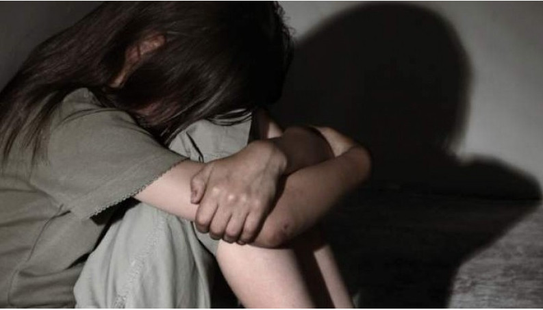 Βιασμός και μαστροπεία στα Σεπόλια: Δέκα νέα πρόσωπα υπέδειξε η 12χρονη