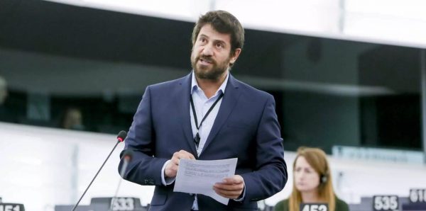 Υποψήφια βουλευτής του ΠΑΣΟΚ: «Χυδαίο το σχόλιο του Αλέξη Γεωργούλη περί σκοπιμότητας»