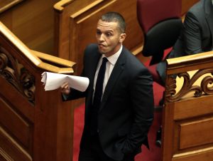 Συνταγματολόγοι κατά αντιπροέδρου Αρείου Πάγου για την τροπολογία που «φρενάρει» το Κόμμα Κασιδιάρη